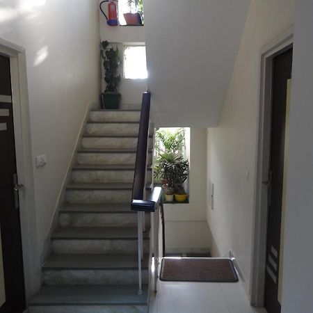 Hotel Grace New Delhi Bagian luar foto