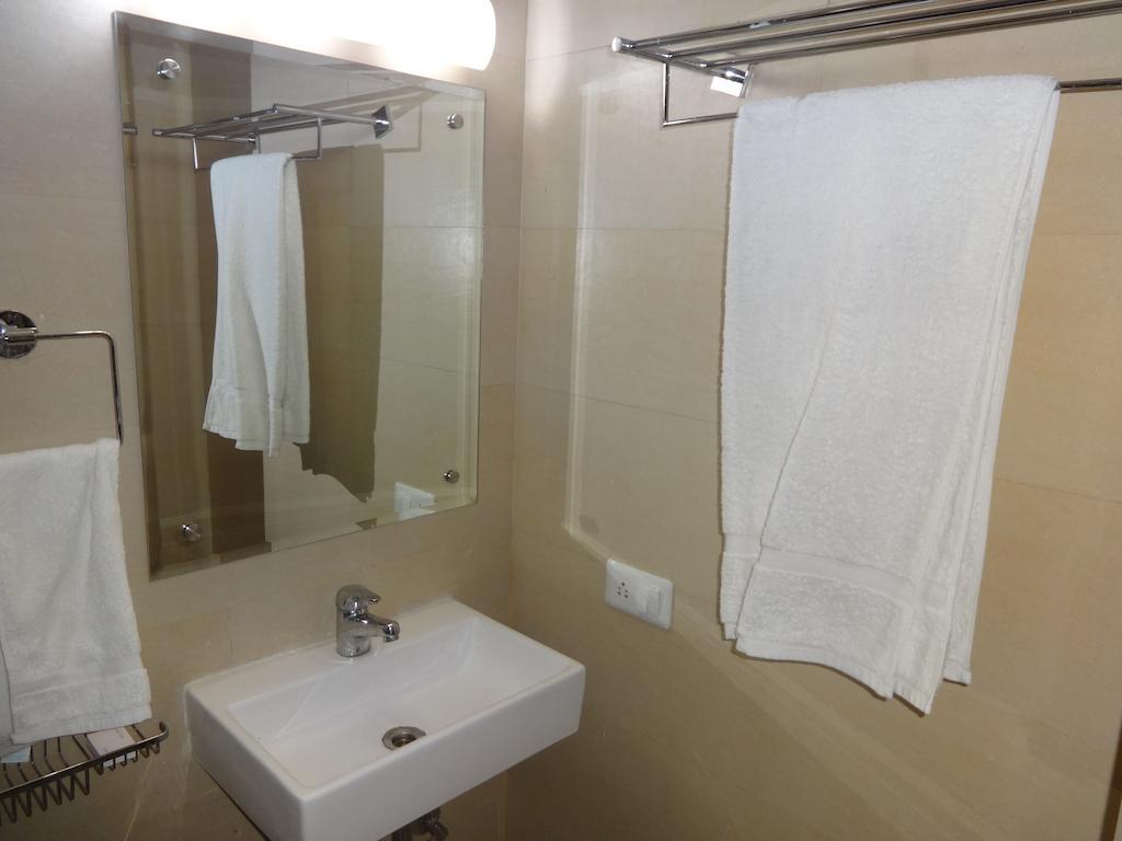 Hotel Grace New Delhi Ruang foto
