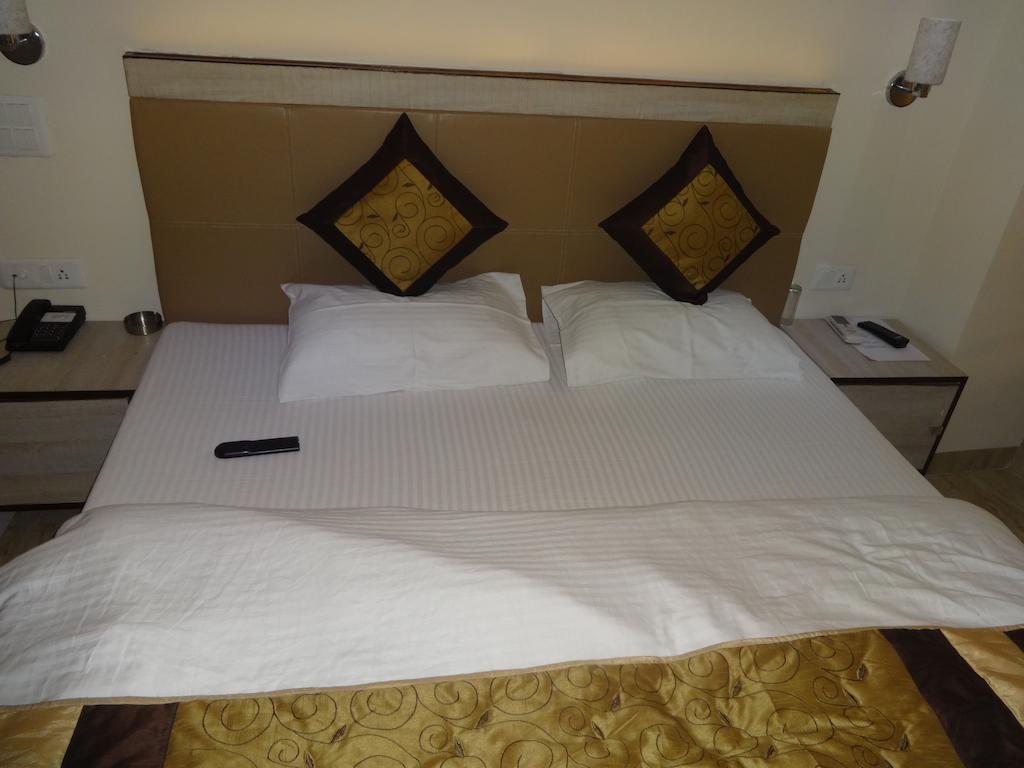 Hotel Grace New Delhi Ruang foto